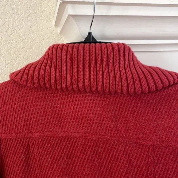 Beautiful red jacket!S Interchangeable closure (zipper or metal beautiful snaps) - Picture 10 of 14